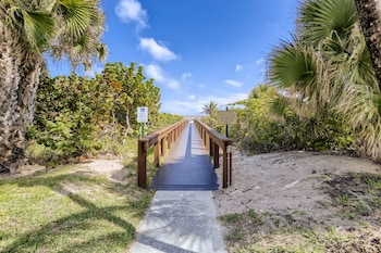 singer island inn
