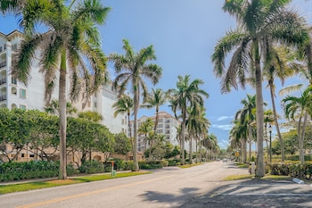 singer island inn