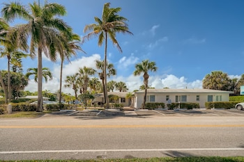 singer island inn