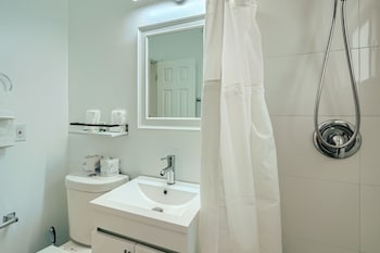 singer island inn