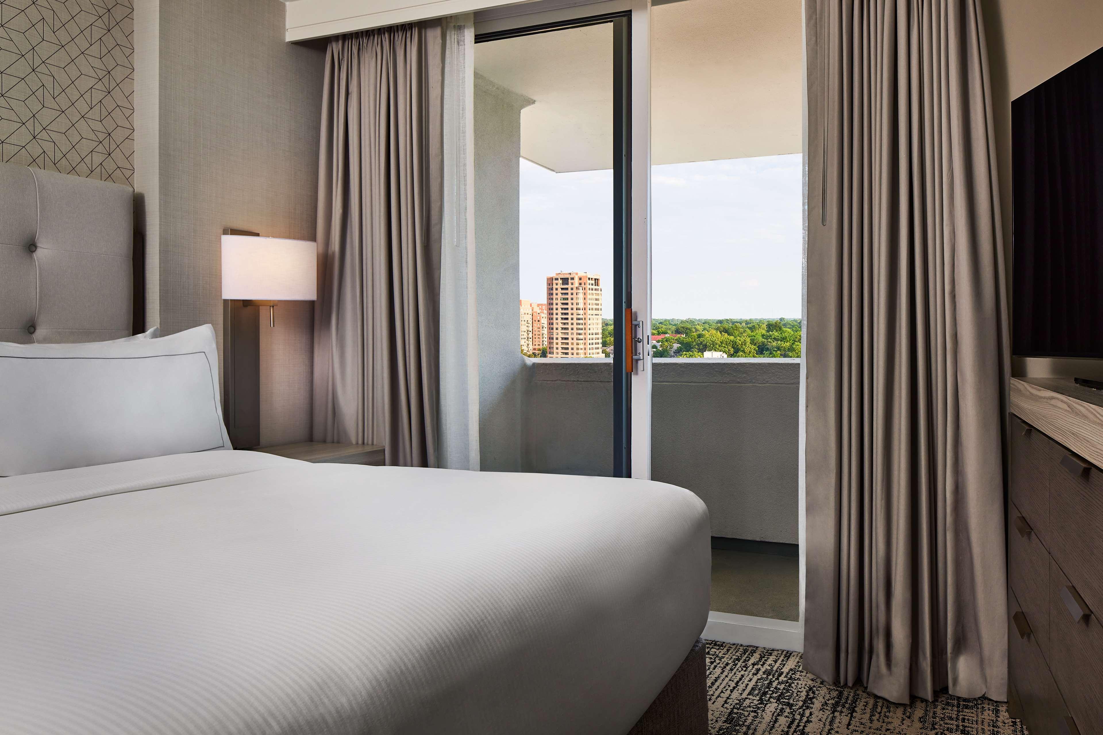 hilton kansas city country club plaza