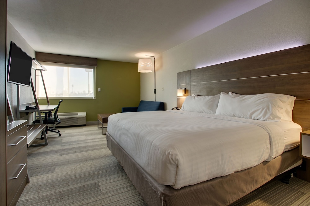 holiday inn express and suites wapakoneta by ihg