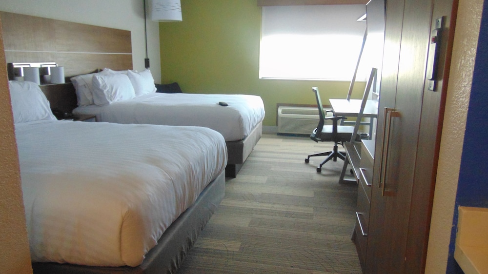 holiday inn express and suites wapakoneta by ihg