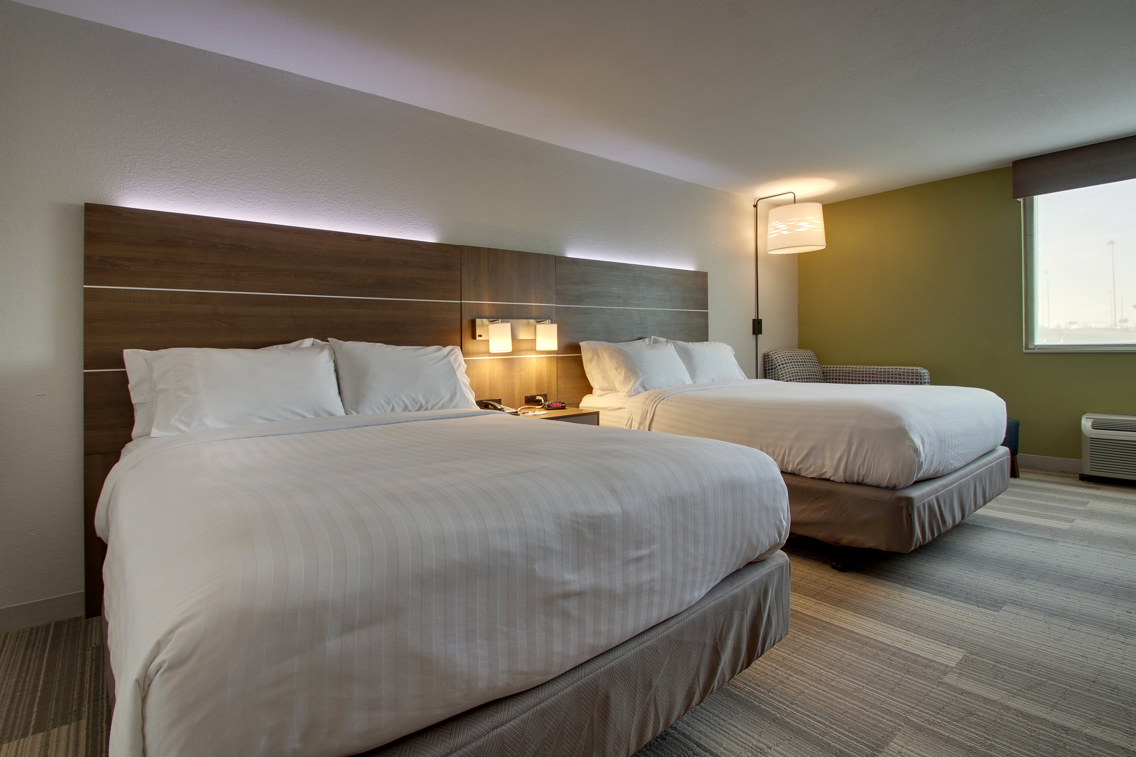 holiday inn express and suites wapakoneta by ihg