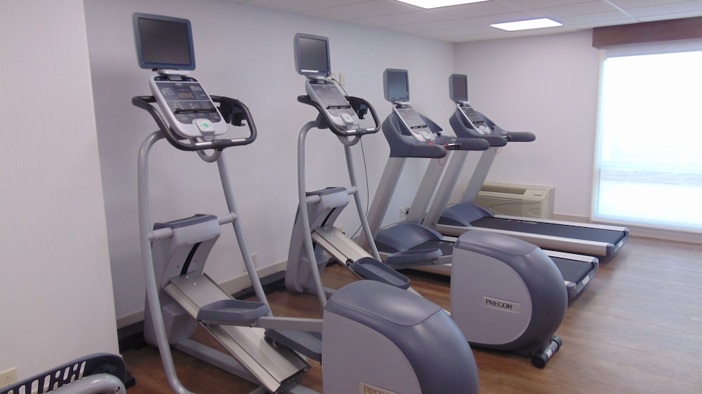 holiday inn express and suites wapakoneta by ihg