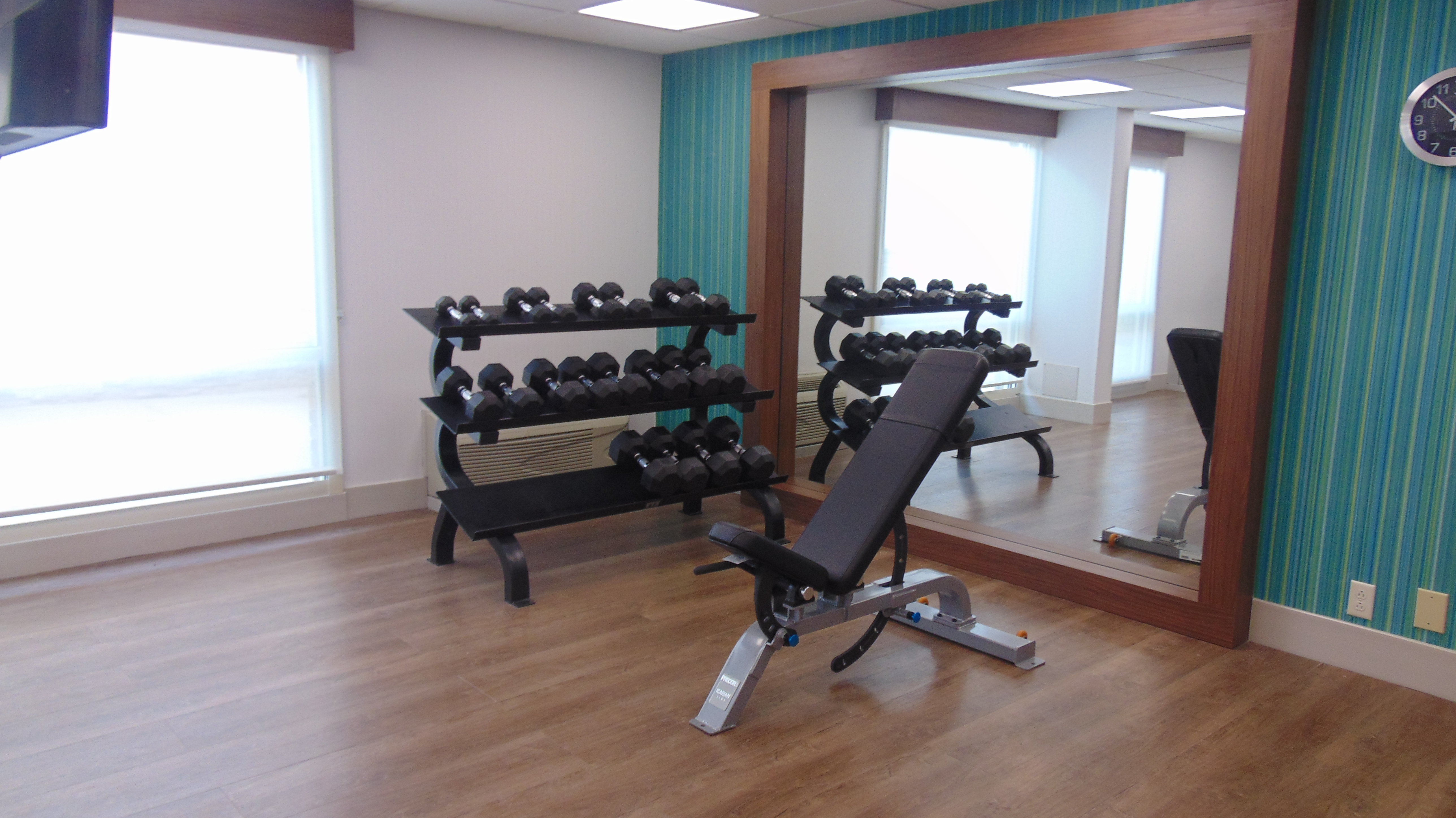holiday inn express and suites wapakoneta by ihg