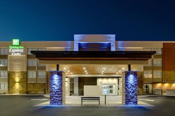 holiday inn express and suites wapakoneta by ihg