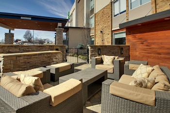 holiday inn express and suites wapakoneta by ihg