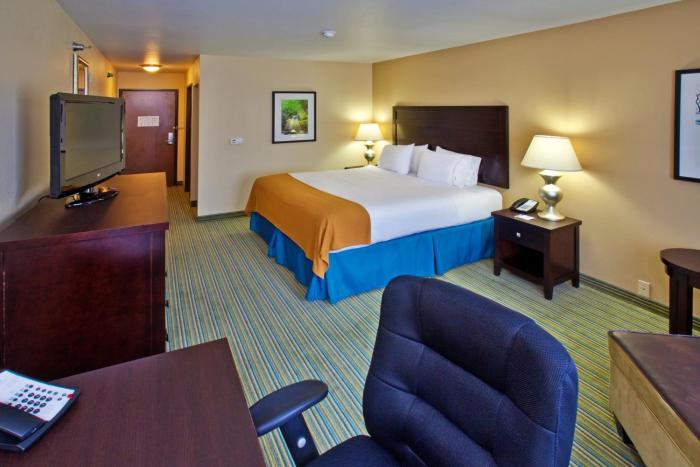 holiday inn express waterloo cedar falls by ihg
