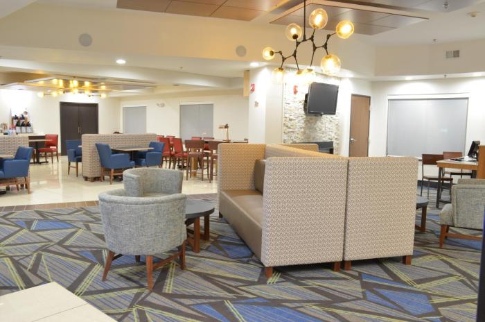 holiday inn express waterloo cedar falls by ihg