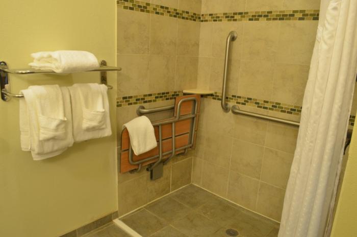 holiday inn express waterloo cedar falls by ihg