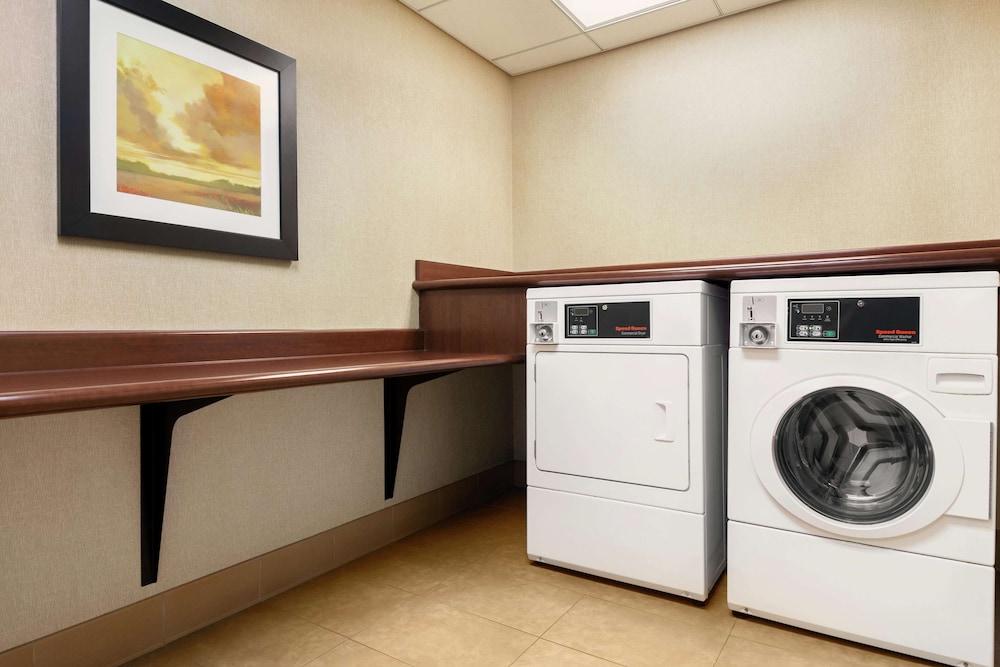 hampton inn and suites west sacramento