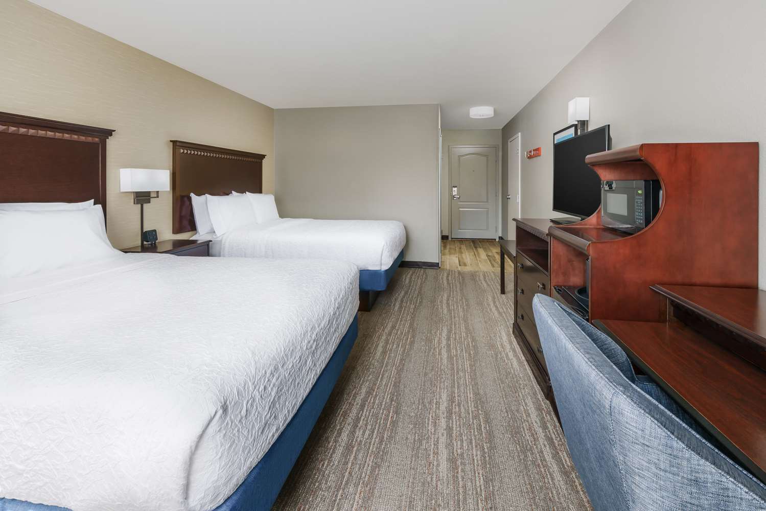 hampton inn and suites west sacramento