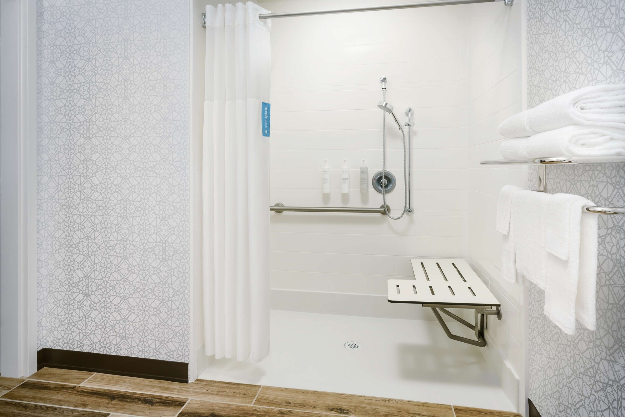 hampton inn and suites west sacramento