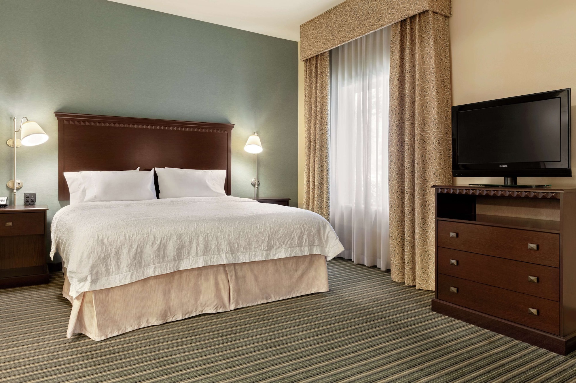 hampton inn and suites west sacramento
