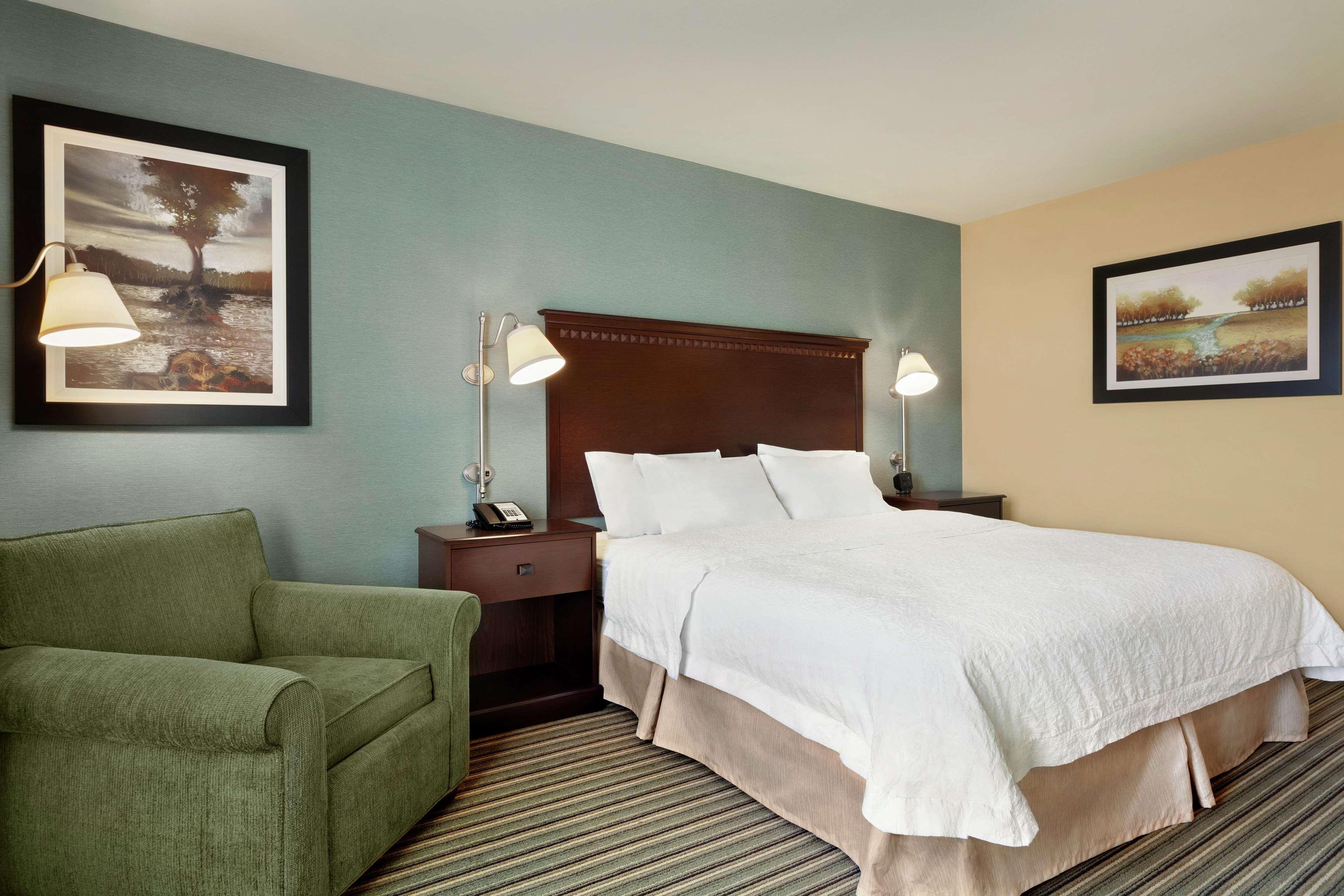 hampton inn and suites west sacramento