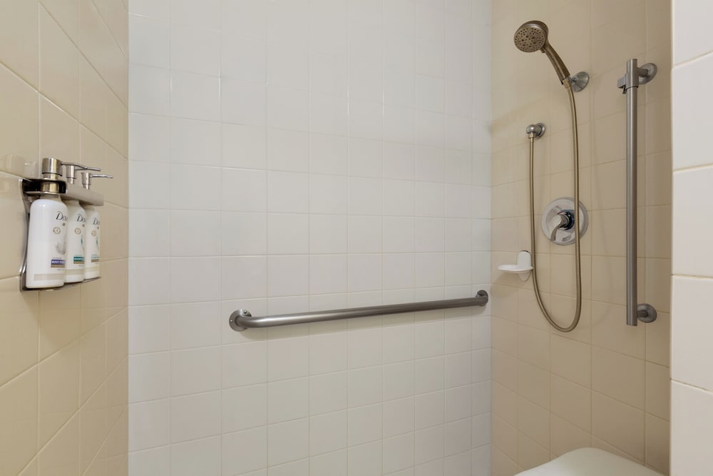 holiday inn express west sacramento by ihg
