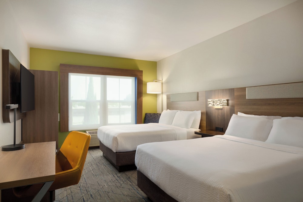 holiday inn express west sacramento by ihg