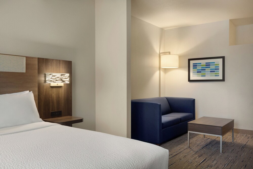 holiday inn express west sacramento by ihg