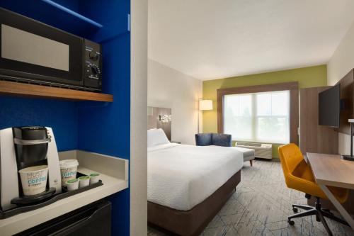 holiday inn express west sacramento by ihg
