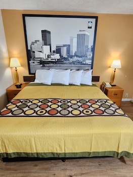 super 8 westlake cleveland