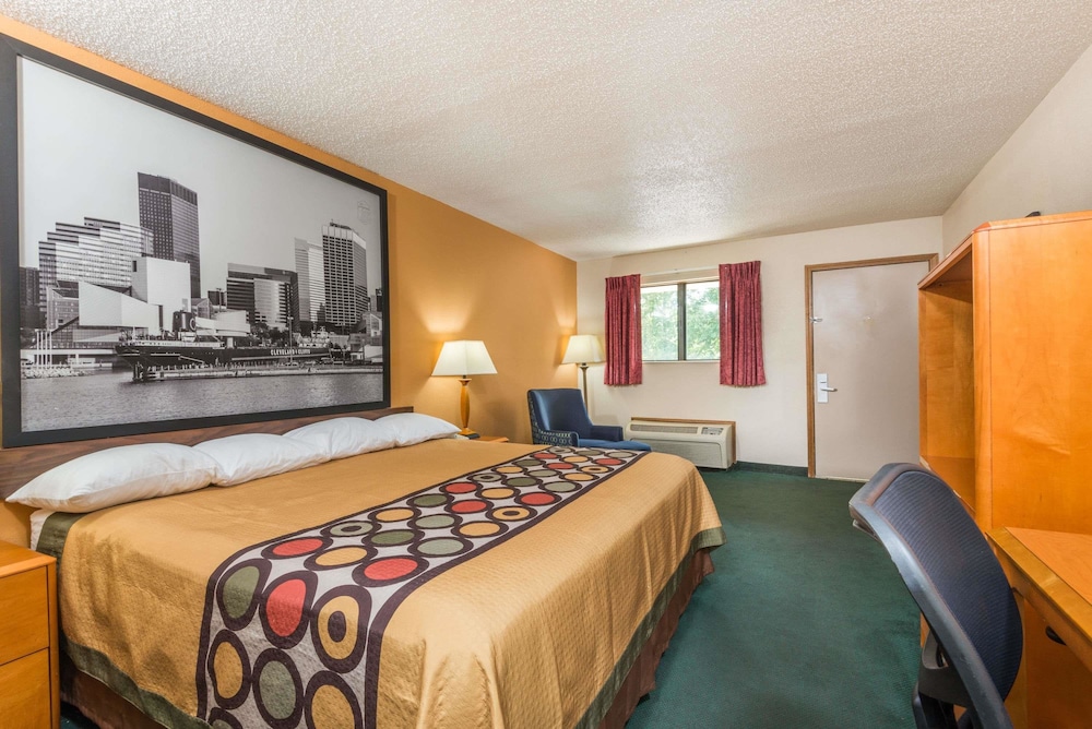 super 8 westlake cleveland