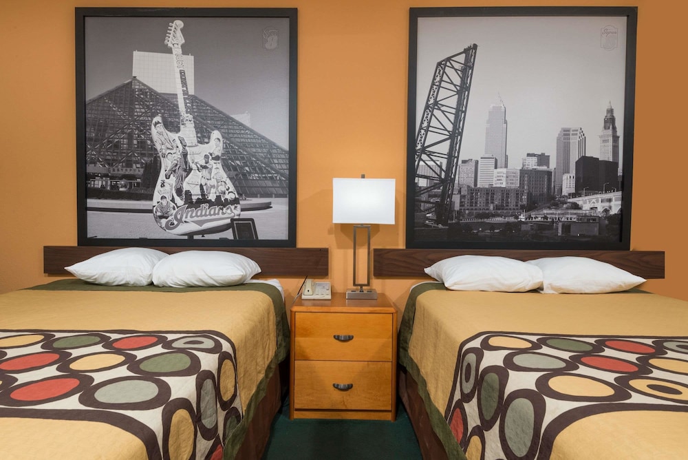 super 8 westlake cleveland