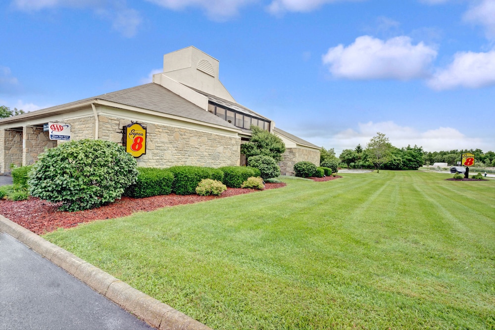 super 8 westlake cleveland