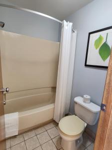 super 8 westlake cleveland