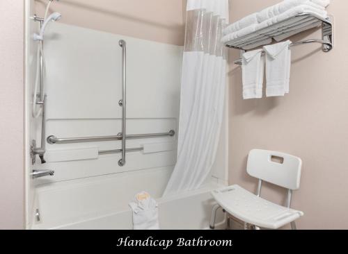 days inn by wyndham williams