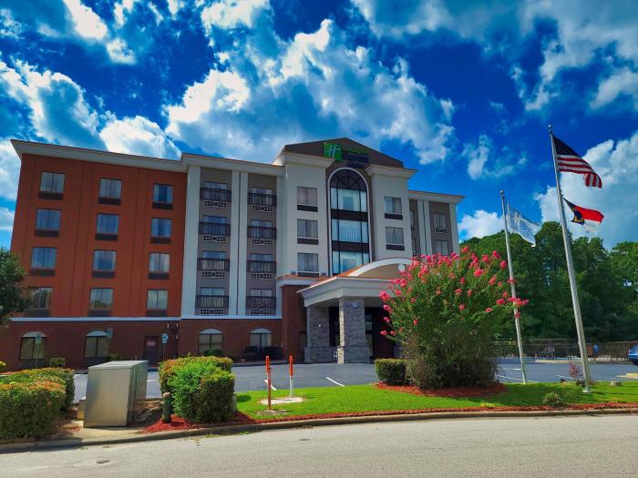 holiday inn express and suites wilson downtown by ihg