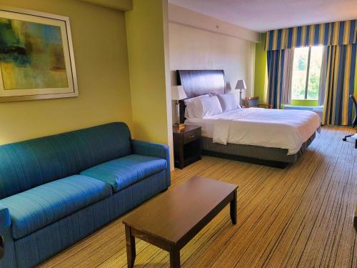 holiday inn express and suites wilson downtown by ihg