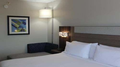holiday inn express and suites wilson downtown by ihg