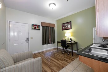 red roof inn and suites wilson