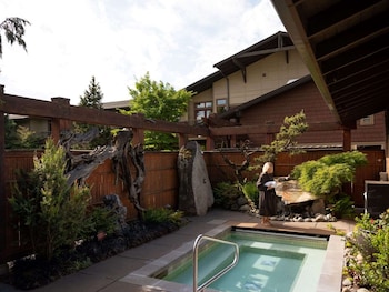 willows lodge