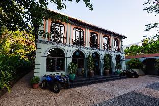 heritage suites hotel