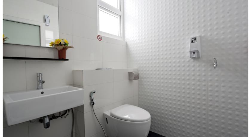 ibis budget singapore ruby