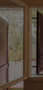 spacious and bright 3br apt with city view