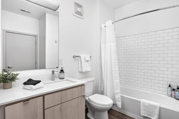 cozysuites at bottleworks district
