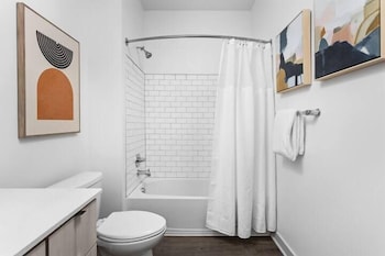 cozysuites at bottleworks district