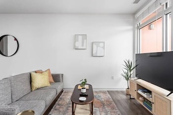cozysuites at bottleworks district