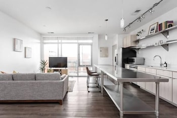 cozysuites at bottleworks district