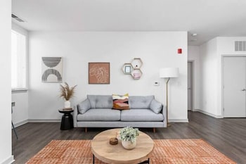 cozysuites at bottleworks district