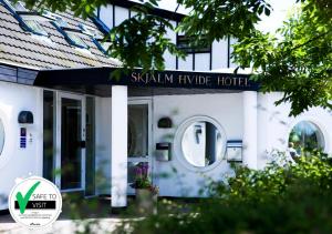 Skjalm Hvide Hotel,Frederikssund>>Copenhagen,3 star