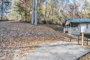 Cozy Mtn. Getaway In South Asheville,32 Pinners Cove Rd,3 star