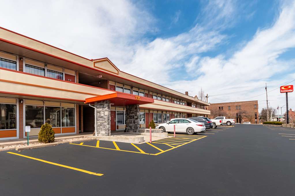 econo lodge