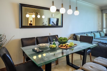 Netanya Panoramic Sea-View 4Br Apartment,,0 star