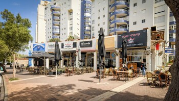 netanya panoramic sea view 4br apartment
