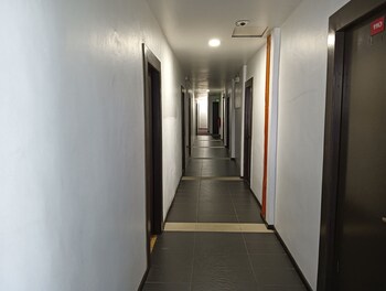 Hotel O Oriental Hotel,,2 star