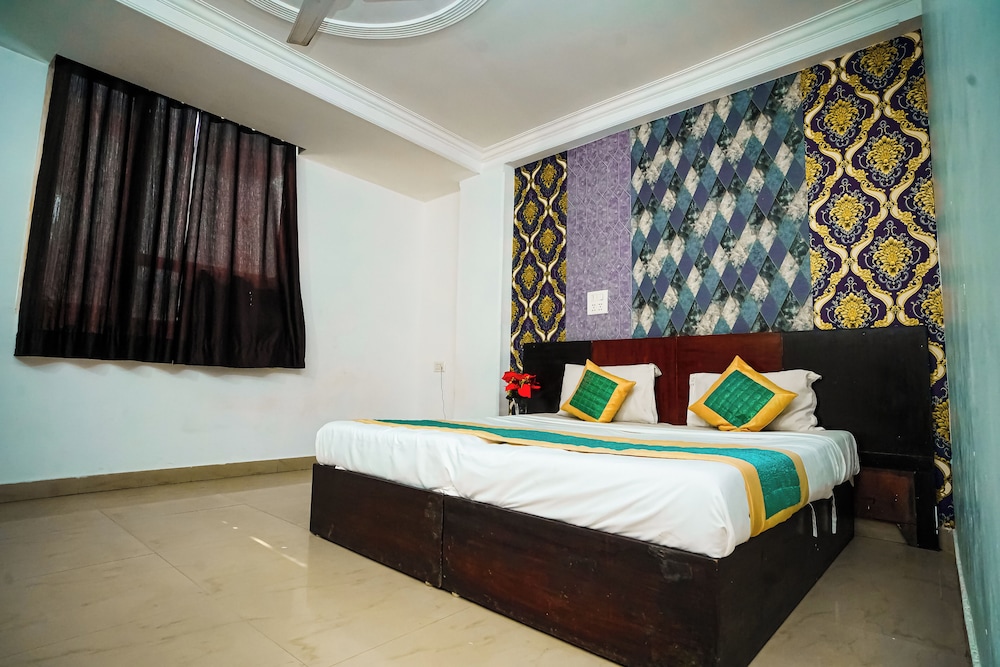 hotel aditya inn